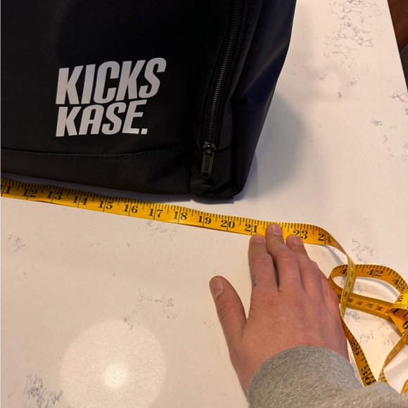 Kicks Kase travel duffle bag black - Picture 9 of 11